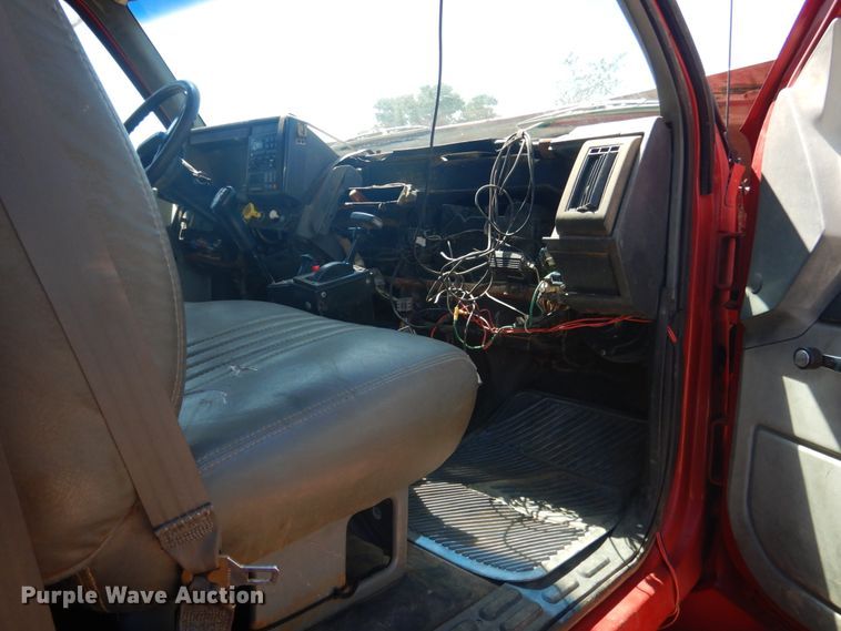 image for item DM3985 1999 Chevrolet C7500  dump truck