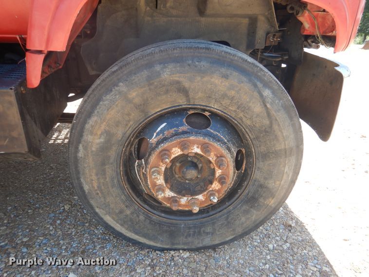 image for item DM3985 1999 Chevrolet C7500  dump truck