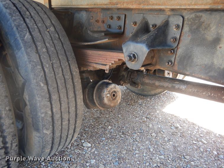 image for item DM3985 1999 Chevrolet C7500  dump truck