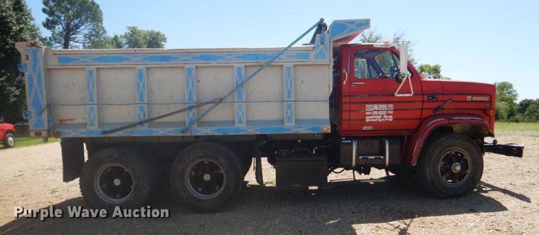 image for item DM3986 1989 Chevrolet Kodiak C70  dump truck