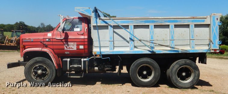image for item DM3986 1989 Chevrolet Kodiak C70  dump truck
