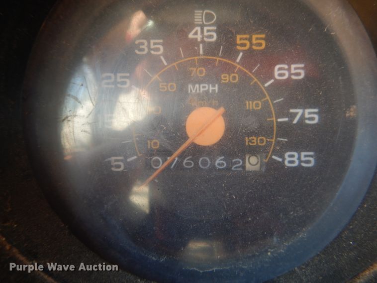 image for item DM3986 1989 Chevrolet Kodiak C70  dump truck