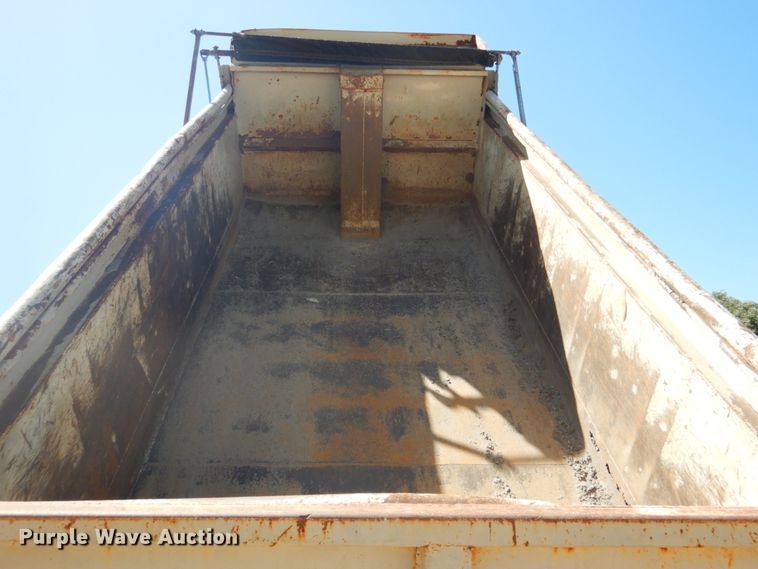 image for item DM3986 1989 Chevrolet Kodiak C70  dump truck