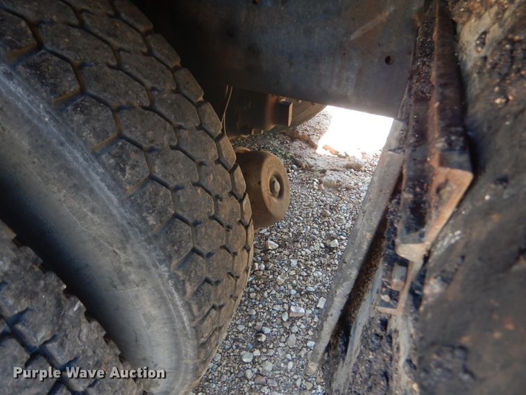 image for item DM3986 1989 Chevrolet Kodiak C70  dump truck