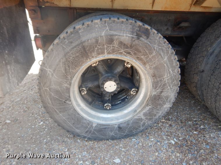 image for item DM3986 1989 Chevrolet Kodiak C70  dump truck