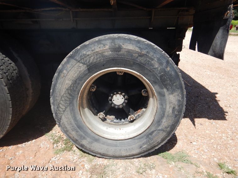 image for item DM3986 1989 Chevrolet Kodiak C70  dump truck