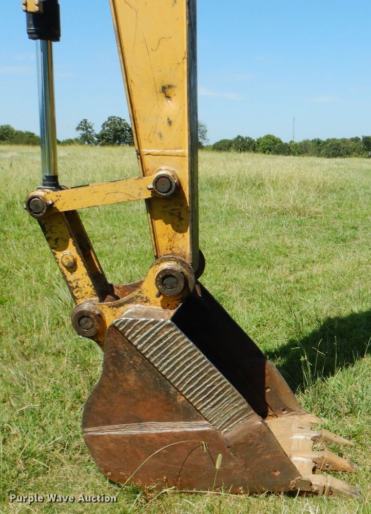 image for item DM3987 1994 Caterpillar 312  mini excavator