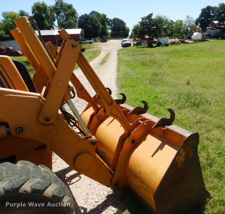 image for item DM3988 Case 590 Super L  industrial tractor