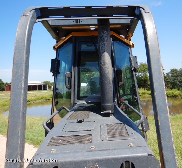 image for item DM3989 2013 John Deere 450J LT  dozer