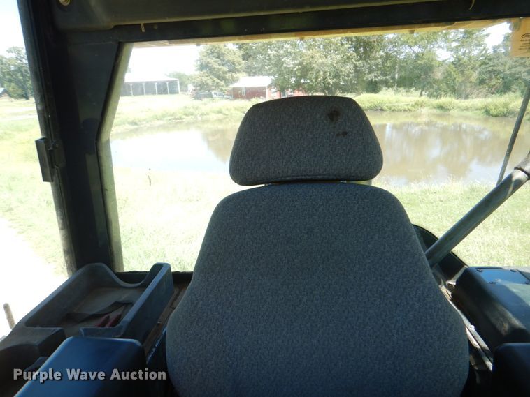 image for item DM3989 2013 John Deere 450J LT  dozer