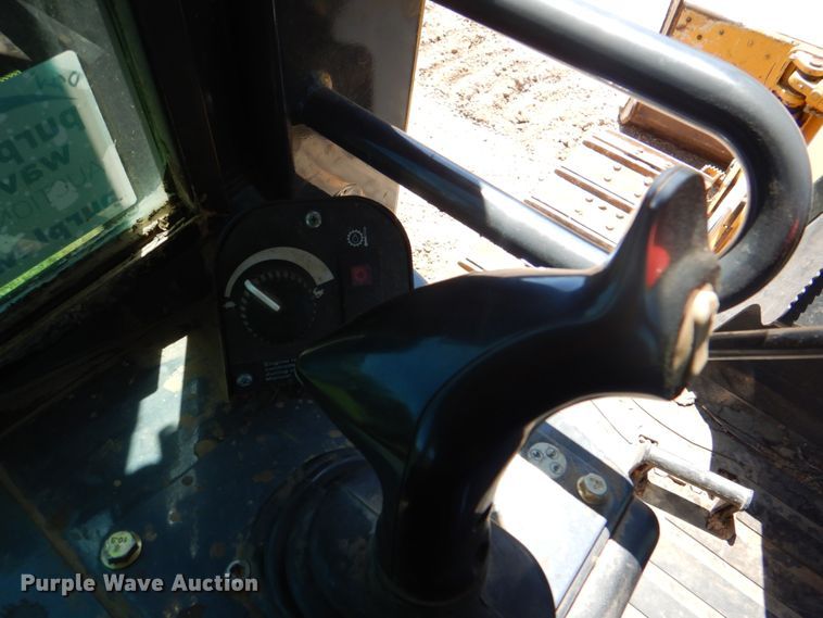 image for item DM3989 2013 John Deere 450J LT  dozer