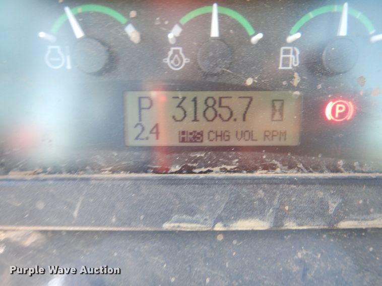 image for item DM3989 2013 John Deere 450J LT  dozer