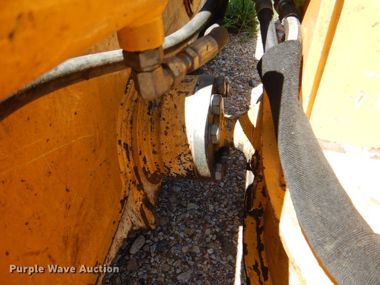 image for item DM3989 2013 John Deere 450J LT  dozer