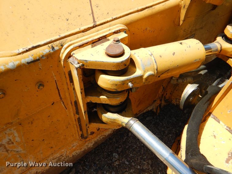 image for item DM3989 2013 John Deere 450J LT  dozer