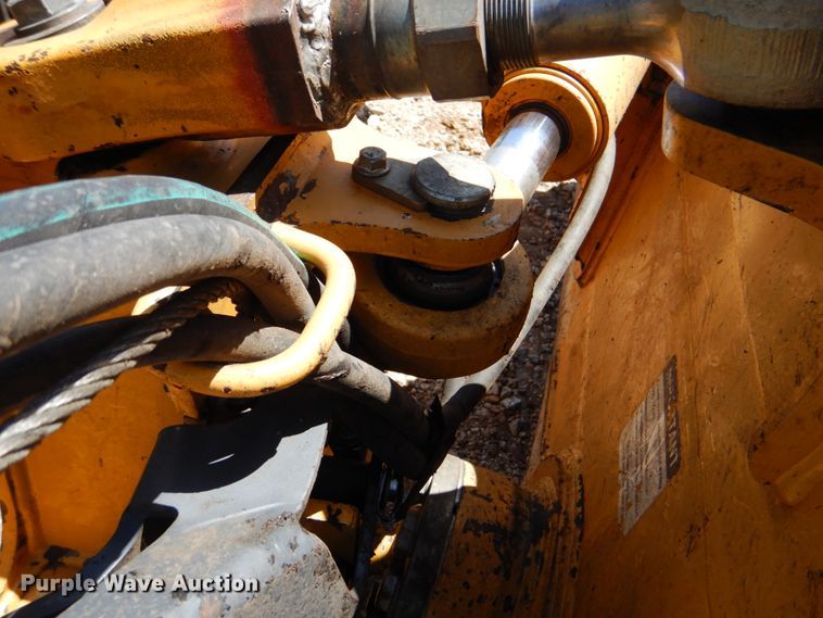 image for item DM3989 2013 John Deere 450J LT  dozer