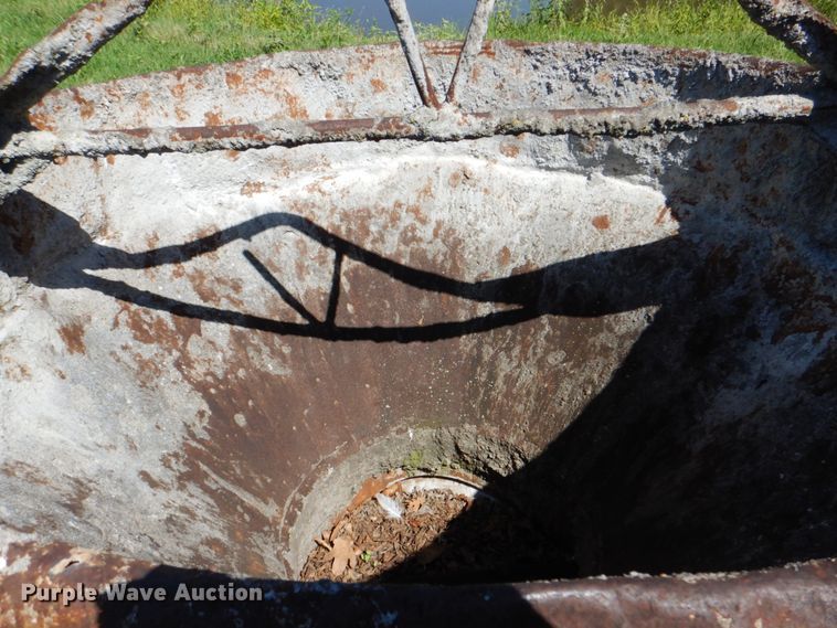 image for item DM3995 Concrete bucket