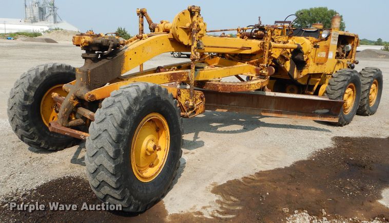 image for item DM4361 1961 Caterpillar 12E  rigid frame motor grader