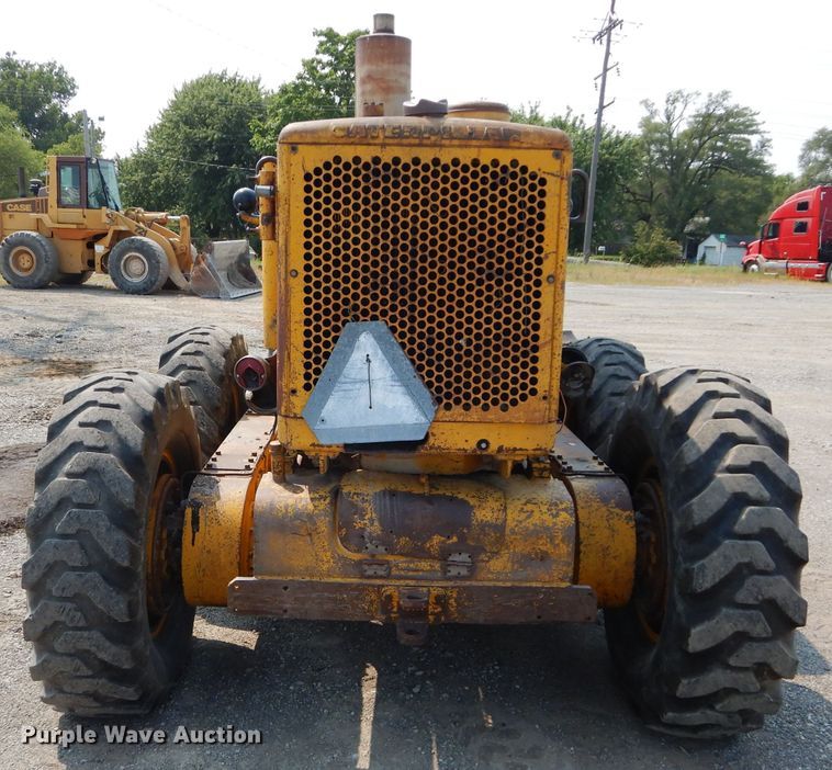 image for item DM4361 1961 Caterpillar 12E  rigid frame motor grader