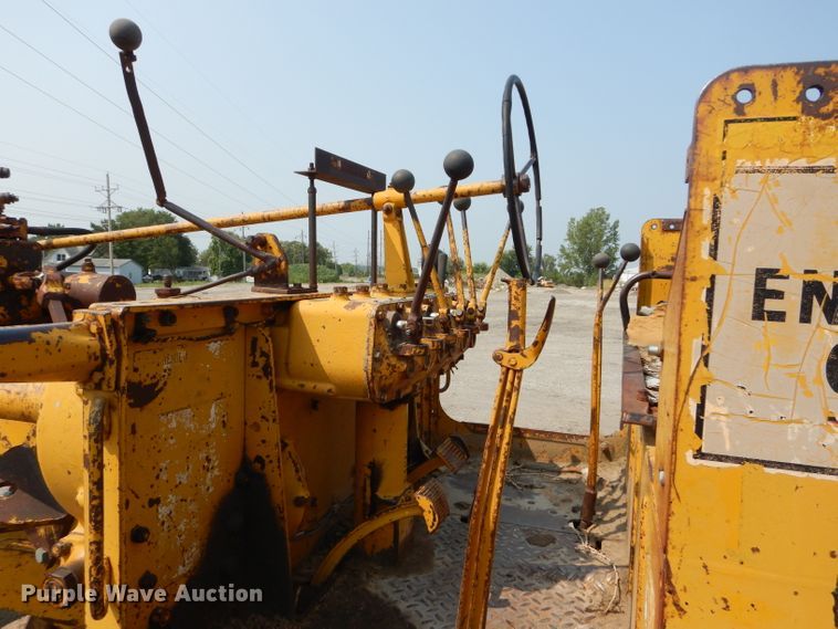 image for item DM4361 1961 Caterpillar 12E  rigid frame motor grader