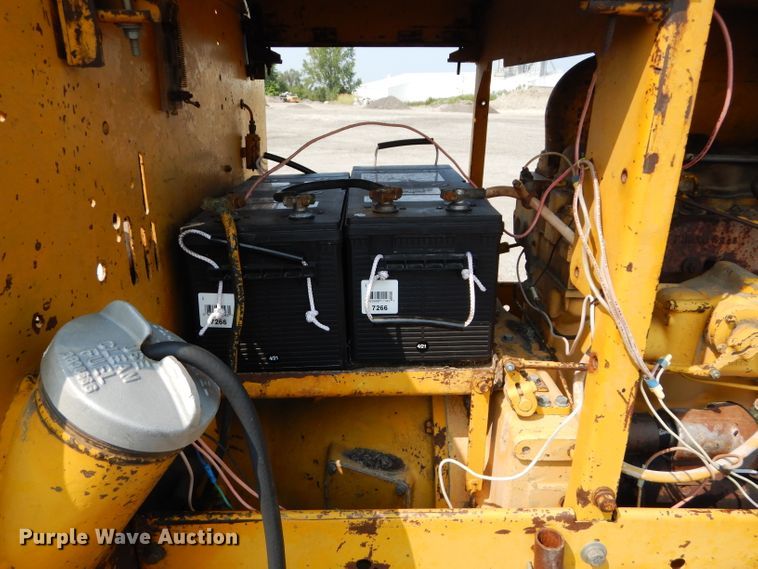 image for item DM4361 1961 Caterpillar 12E  rigid frame motor grader