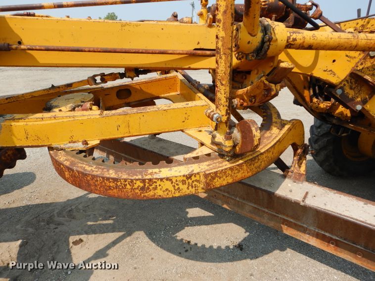 image for item DM4361 1961 Caterpillar 12E  rigid frame motor grader