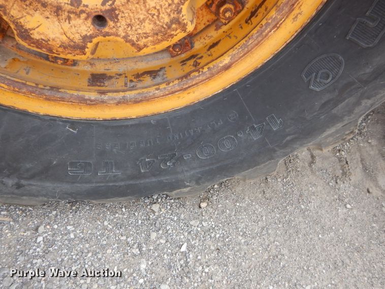 image for item DM4361 1961 Caterpillar 12E  rigid frame motor grader