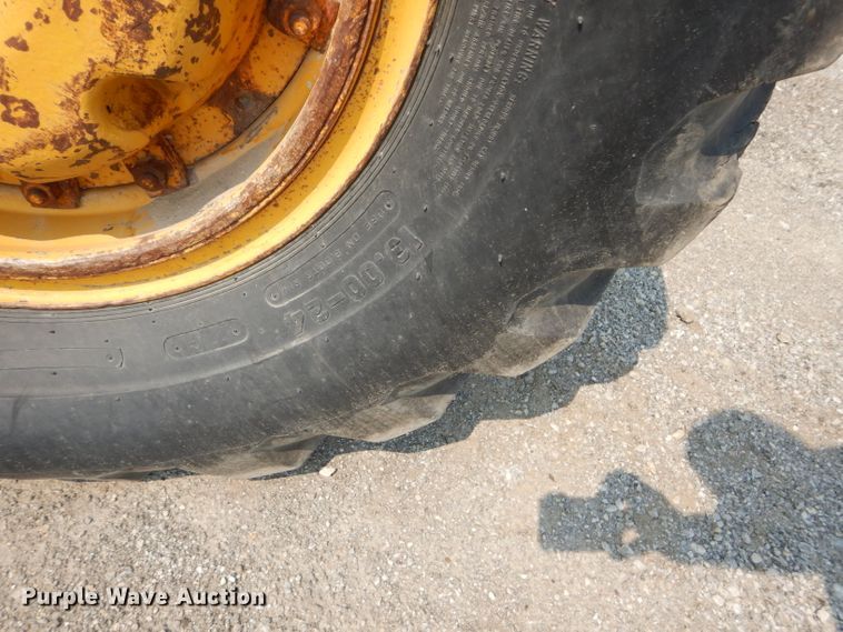 image for item DM4361 1961 Caterpillar 12E  rigid frame motor grader