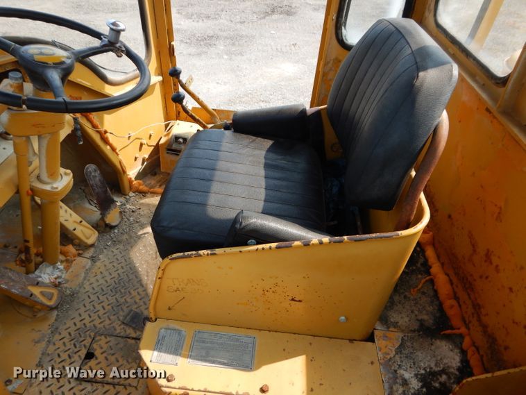image for item DM4363 1968 Caterpillar 966C  wheel loader