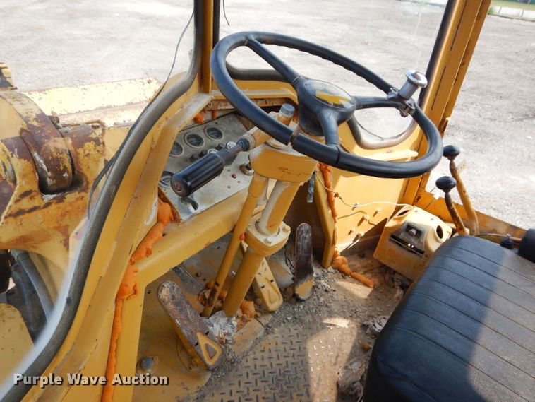image for item DM4363 1968 Caterpillar 966C  wheel loader