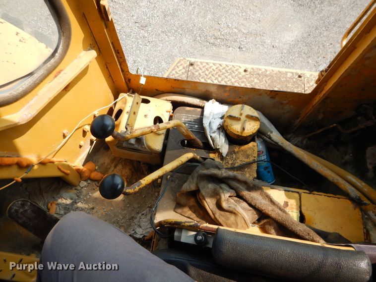 image for item DM4363 1968 Caterpillar 966C  wheel loader