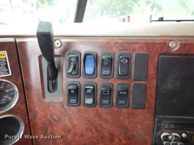 image for item DM4368 2009 Mack GU713  dump truck