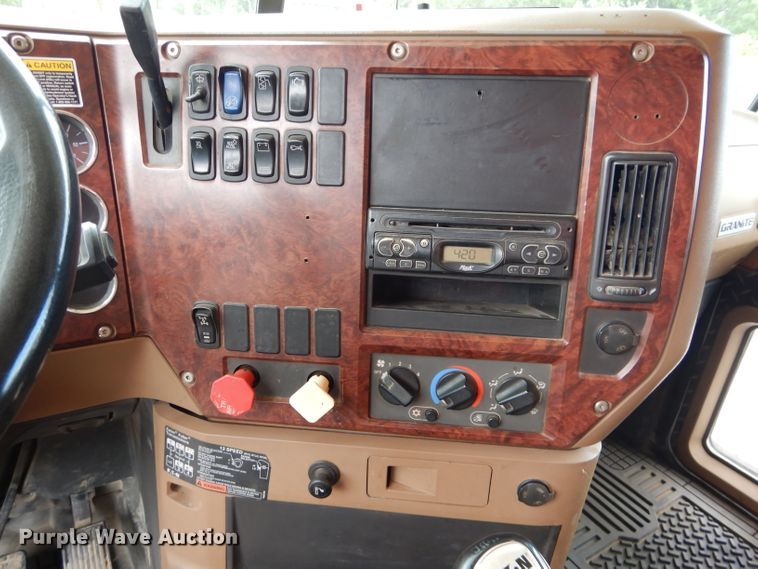 image for item DM4368 2009 Mack GU713  dump truck