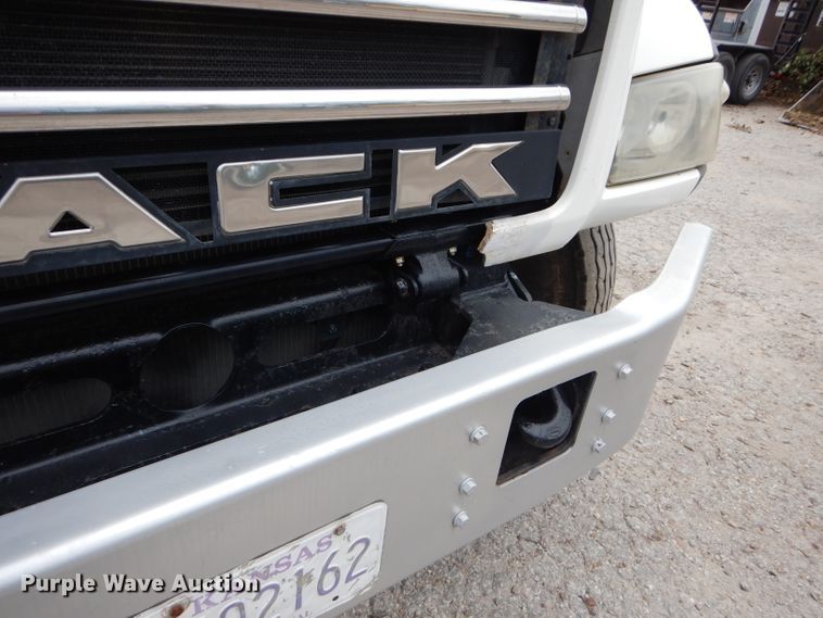 image for item DM4368 2009 Mack GU713  dump truck