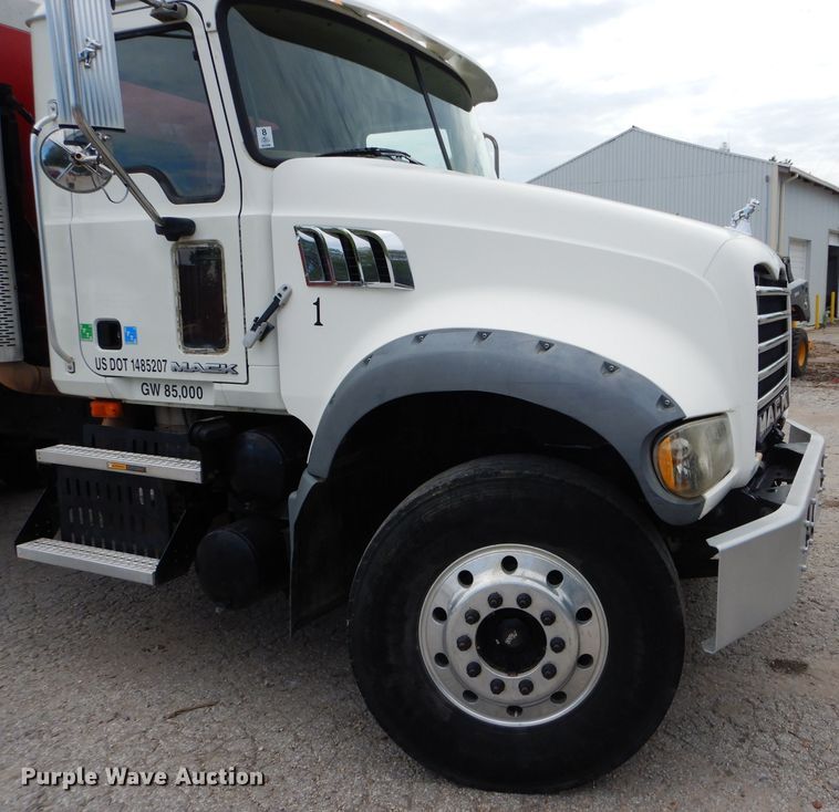 image for item DM4368 2009 Mack GU713  dump truck