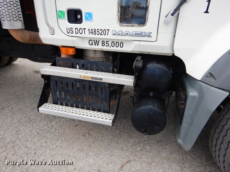 image for item DM4368 2009 Mack GU713  dump truck