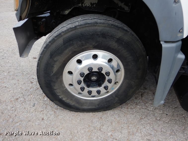 image for item DM4368 2009 Mack GU713  dump truck