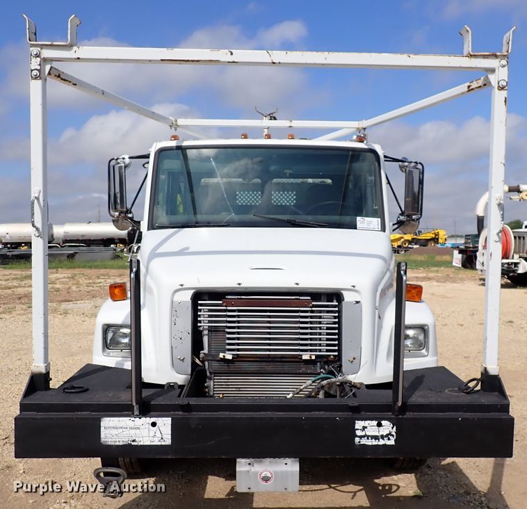 image for item DM5007 1999 Freightliner FL70  Crew Cab utility/service truck