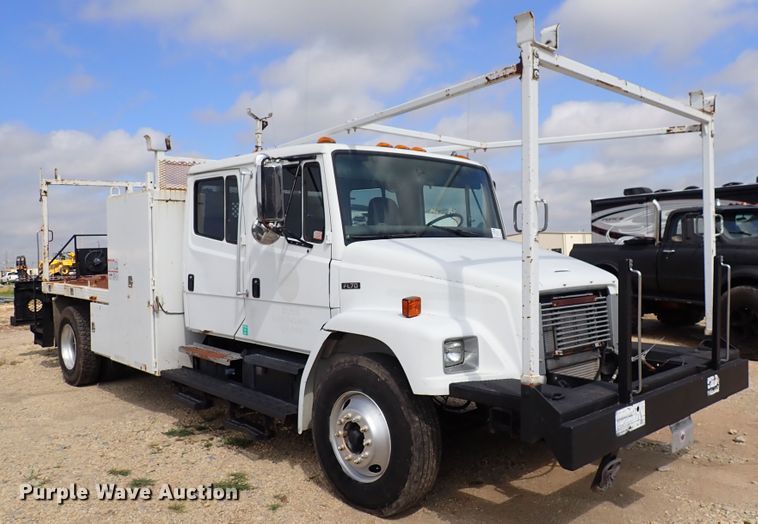 image for item DM5007 1999 Freightliner FL70  Crew Cab utility/service truck