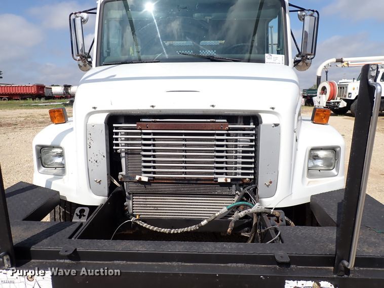 image for item DM5007 1999 Freightliner FL70  Crew Cab utility/service truck