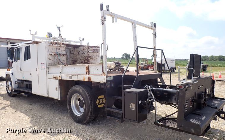 image for item DM5007 1999 Freightliner FL70  Crew Cab utility/service truck