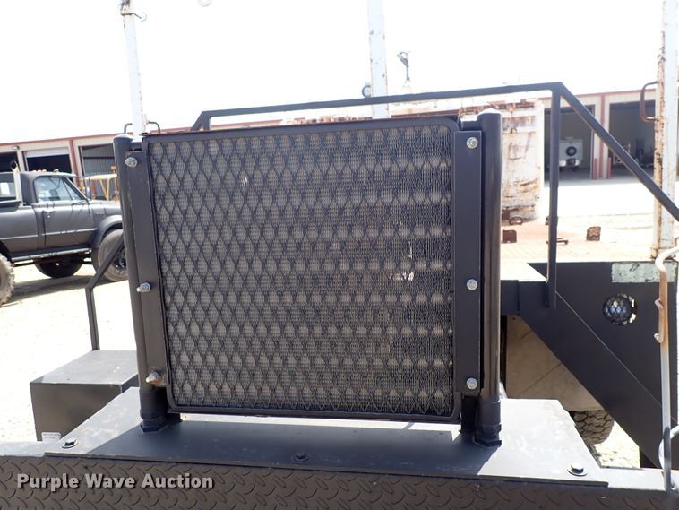 image for item DM5007 1999 Freightliner FL70  Crew Cab utility/service truck