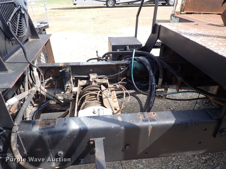 image for item DM5007 1999 Freightliner FL70  Crew Cab utility/service truck