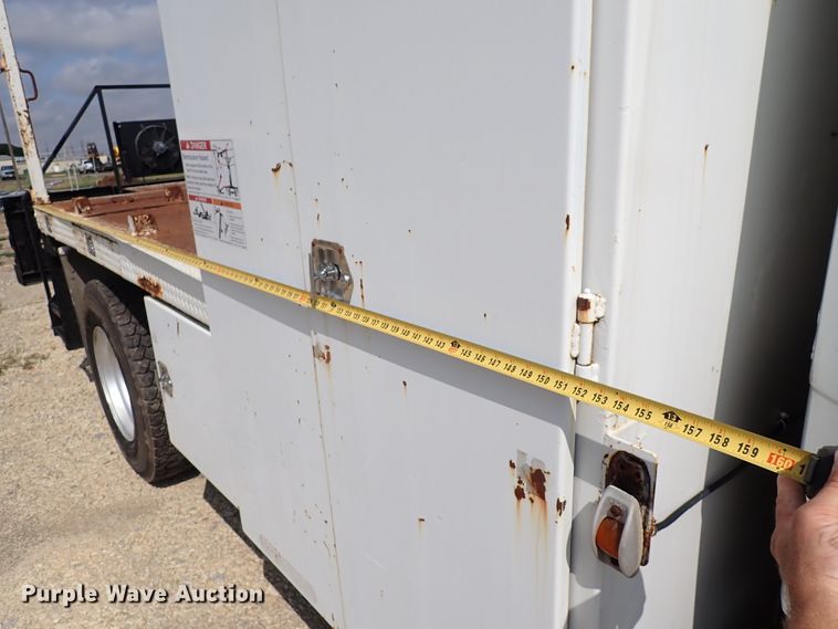 image for item DM5007 1999 Freightliner FL70  Crew Cab utility/service truck