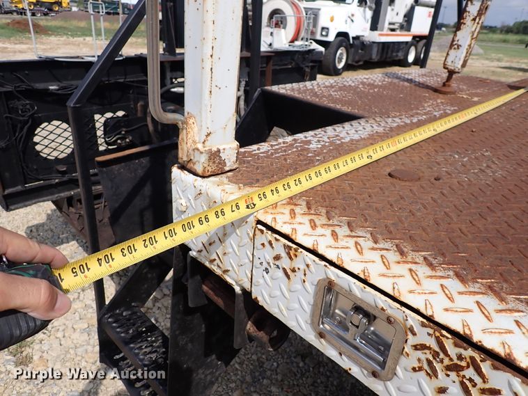 image for item DM5007 1999 Freightliner FL70  Crew Cab utility/service truck