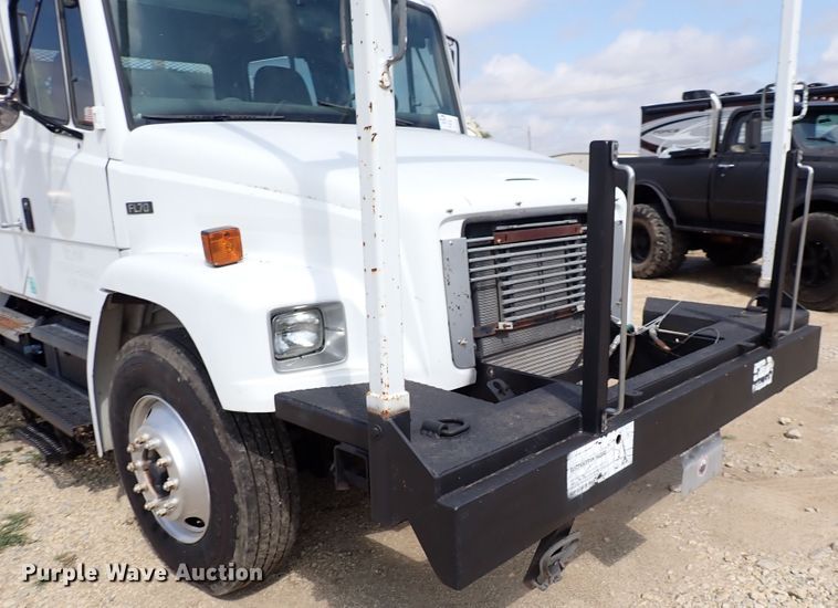 image for item DM5007 1999 Freightliner FL70  Crew Cab utility/service truck