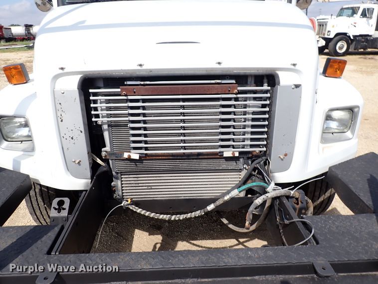 image for item DM5007 1999 Freightliner FL70  Crew Cab utility/service truck