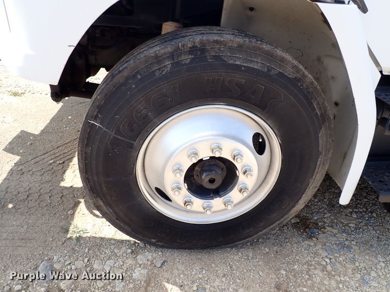 image for item DM5007 1999 Freightliner FL70  Crew Cab utility/service truck