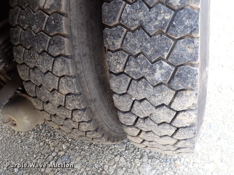 image for item DM5007 1999 Freightliner FL70  Crew Cab utility/service truck