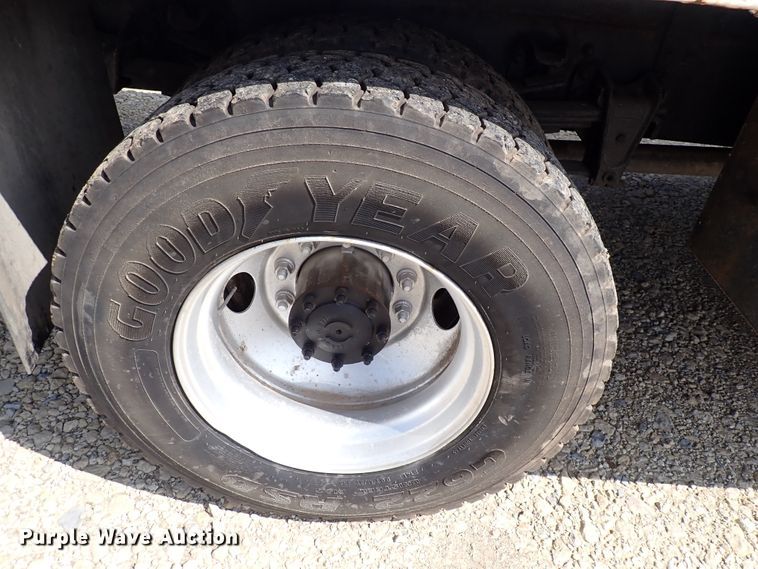 image for item DM5007 1999 Freightliner FL70  Crew Cab utility/service truck