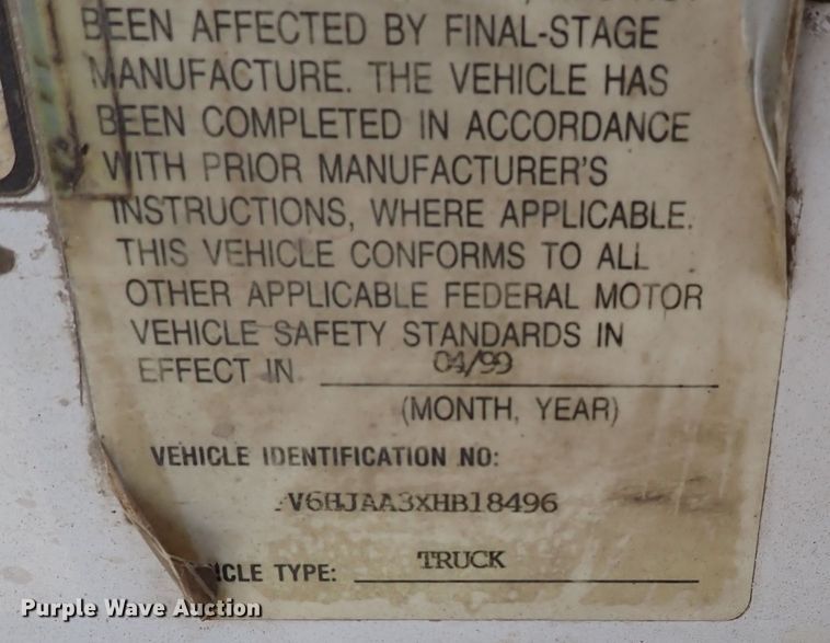 image for item DM5007 1999 Freightliner FL70  Crew Cab utility/service truck